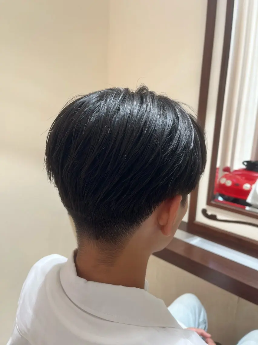 ショート パーマ メンズ センターパート 刈り上げ 🧊メンズ特化🧊 高木航希のヘアスタイル