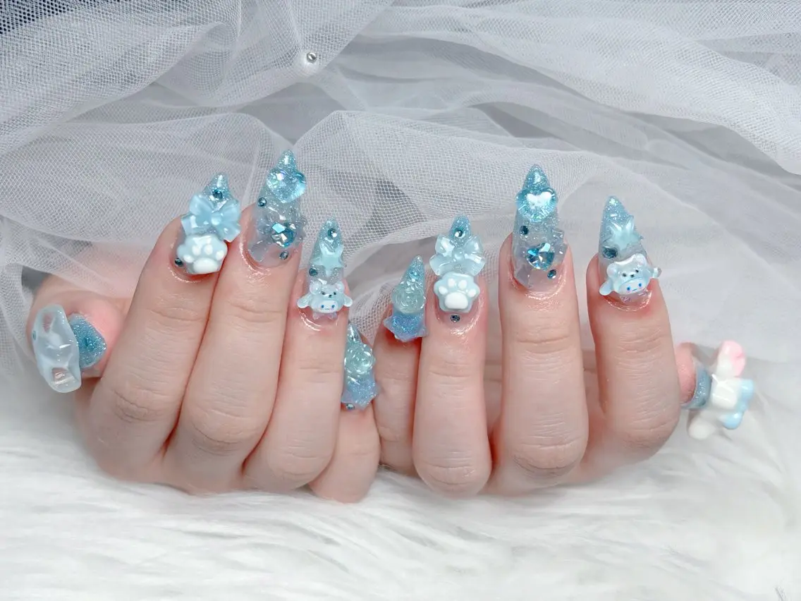 ネイル アートネイル 長さ出し ジェルネイル 韓国ネイル マグネットネイル ハンドネイル Cloudy Chan Nailのネイルデザイン