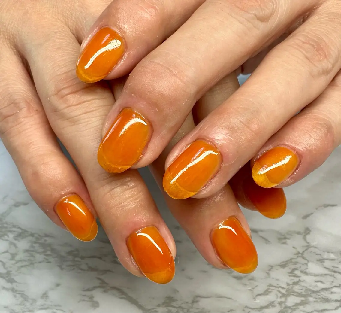 ネイル オーロラネイル ニュアンスネイル ワンカラーネイル 夏ネイル ハンドネイル Mai’s nailのネイルデザイン