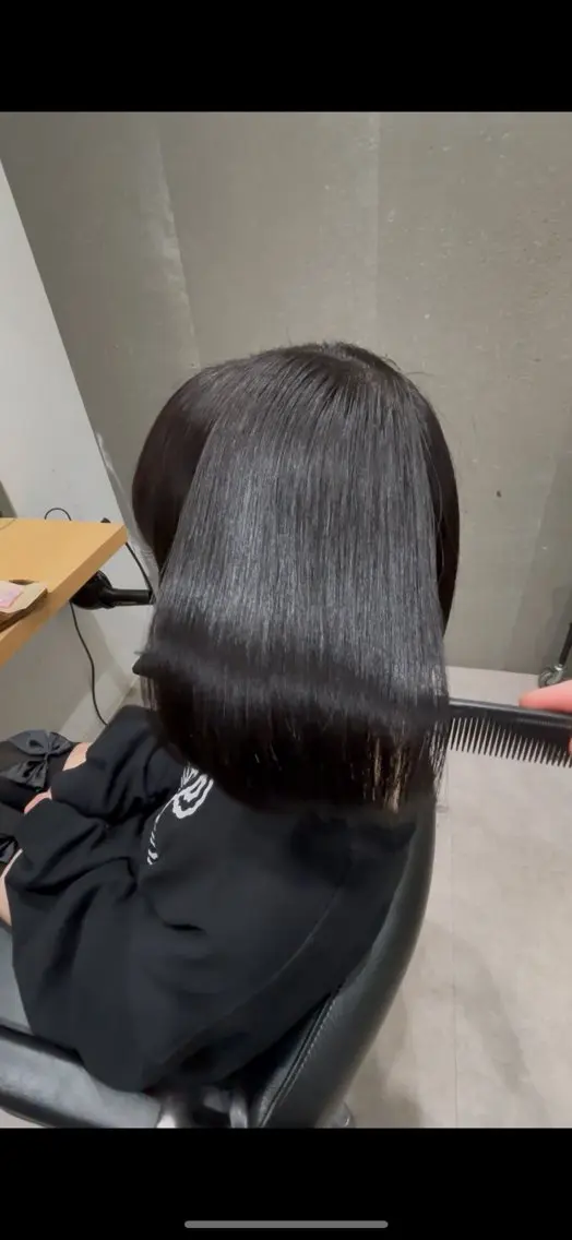 セミロング カラー アクアカラー ケアカラー 髪質改善 トリートメント カット ヘアカラー トリートメント 髪質改善ヘアケア 艶髪特化/上田のヘアスタイル