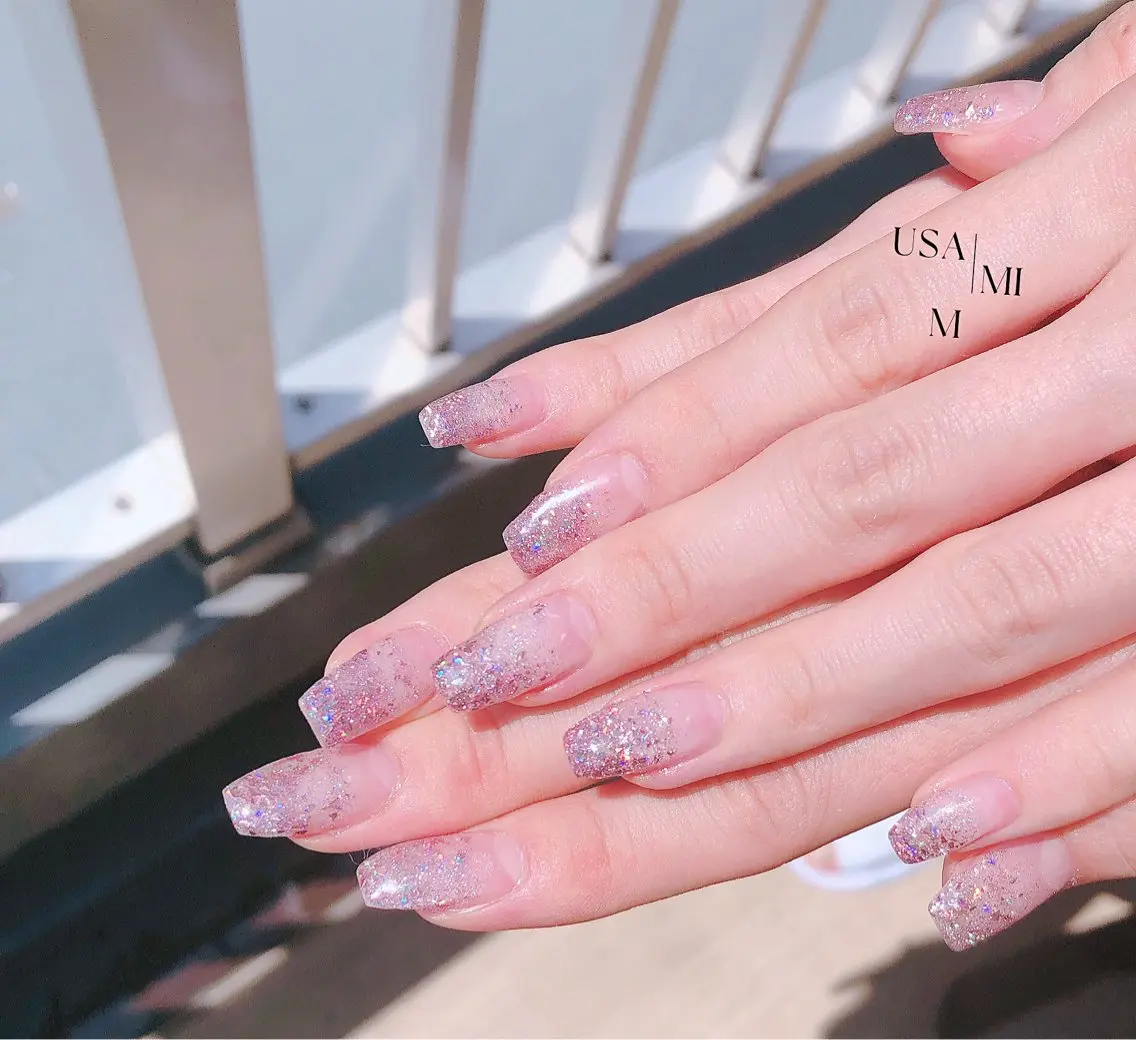 セミロング ネイル USAMiMi 🐰💕のネイルデザイン