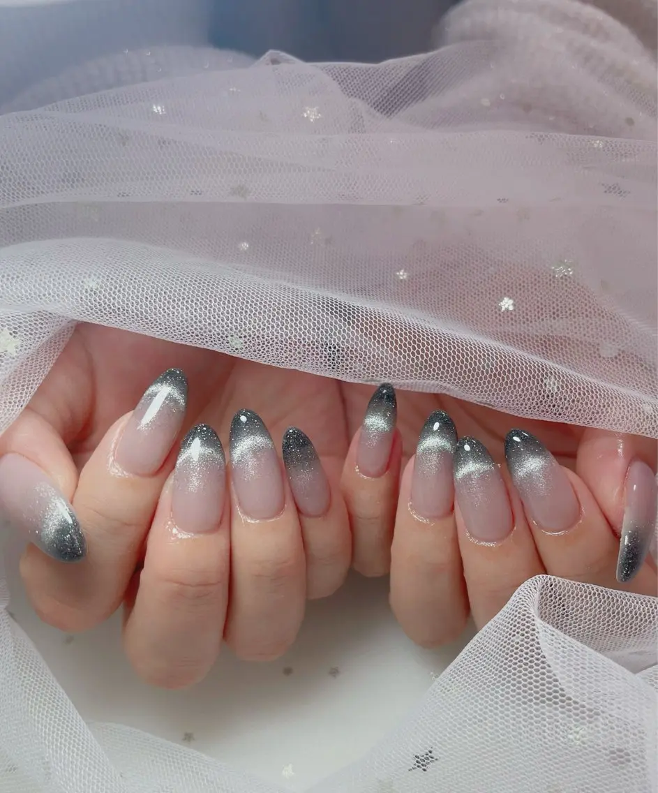 ネイル オーロラネイル 長さ出し フットネイル 韓国ネイル ラメ(グリッター) 👍thumbs up nail👍のネイルデザイン