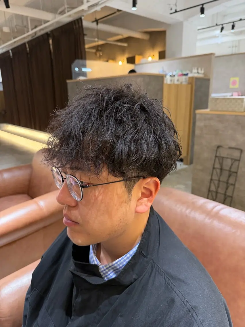 パーマ メンズ メンズパーマ 透明感/暖色カラー いっきのヘアスタイル