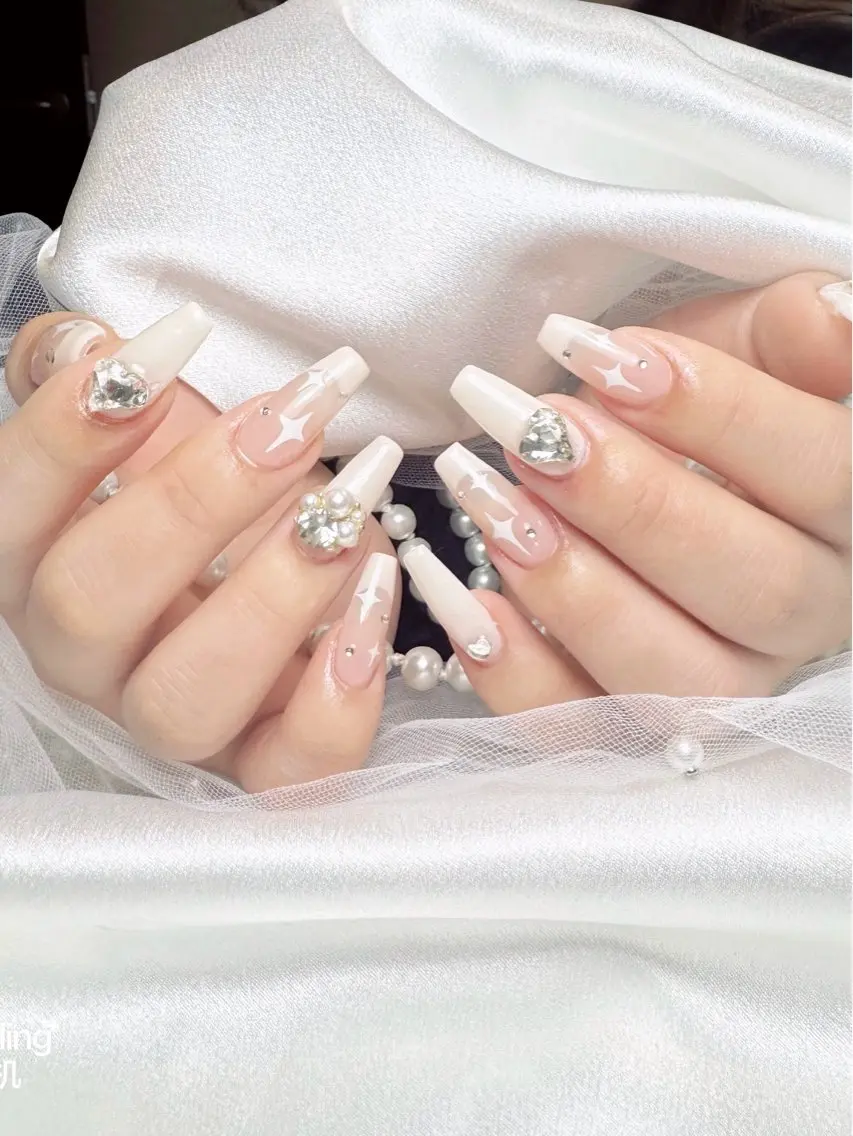 ネイル ネイルサロン lotusのネイルデザイン