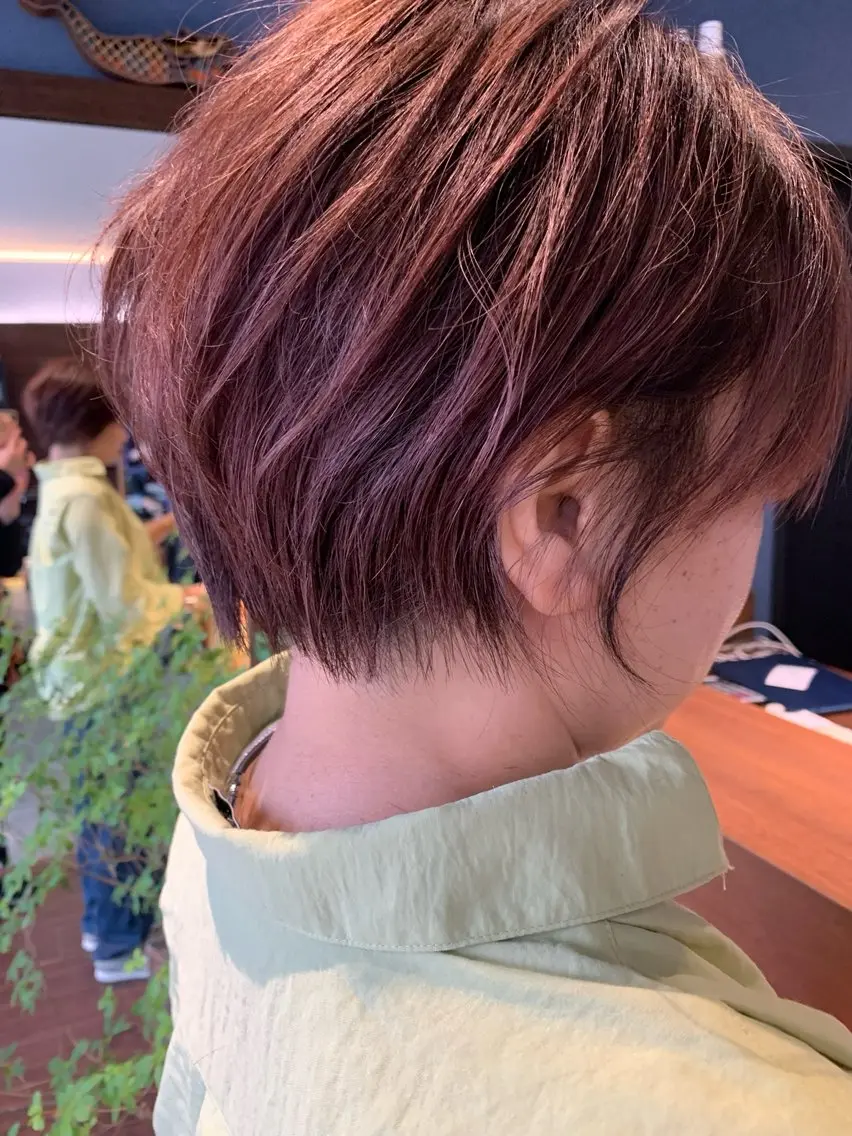 ショート ショートヘア カット ✨白髪ぼかし 🍀MINAKO☆のヘアスタイル