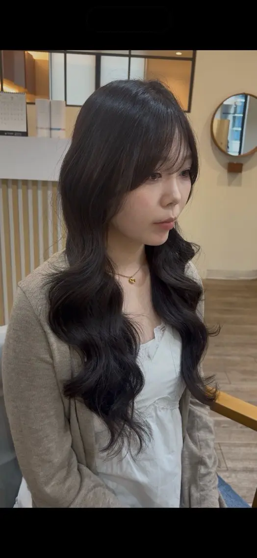 ロング ヘアカラー 大木 唯月のヘアスタイル