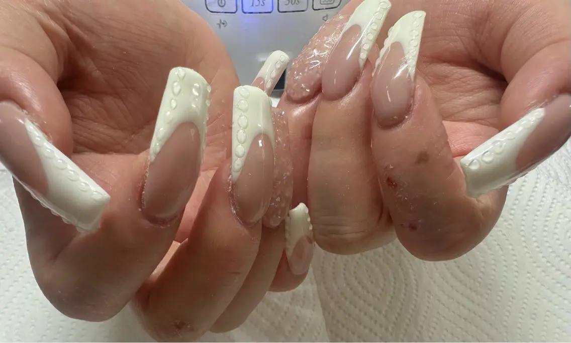 チップ長さ出し+バーチャルフレンチネイルの写真