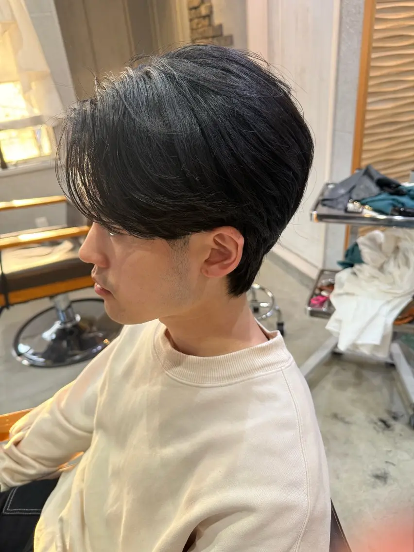 ショート メンズ バレイヤージュ ブリーチ特化のヘアスタイル