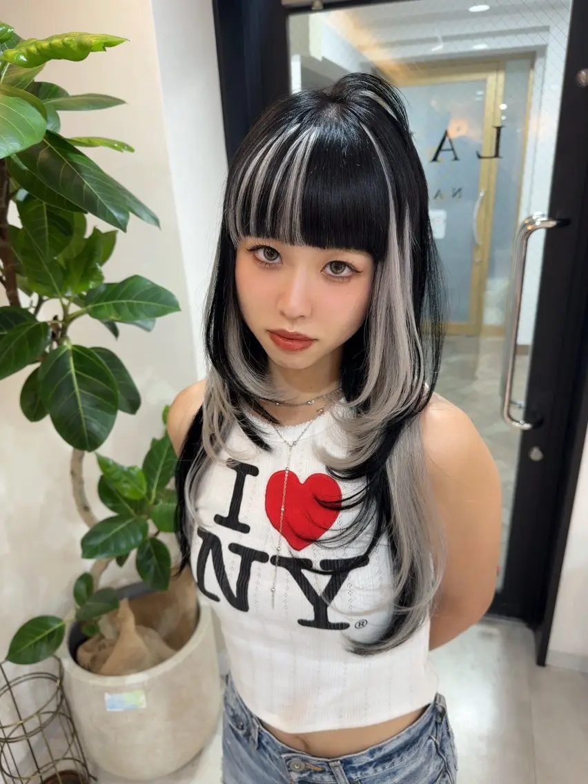 ロング カラー 佐藤正堯/ブリーチ /レイヤー/エクステのヘアスタイル
