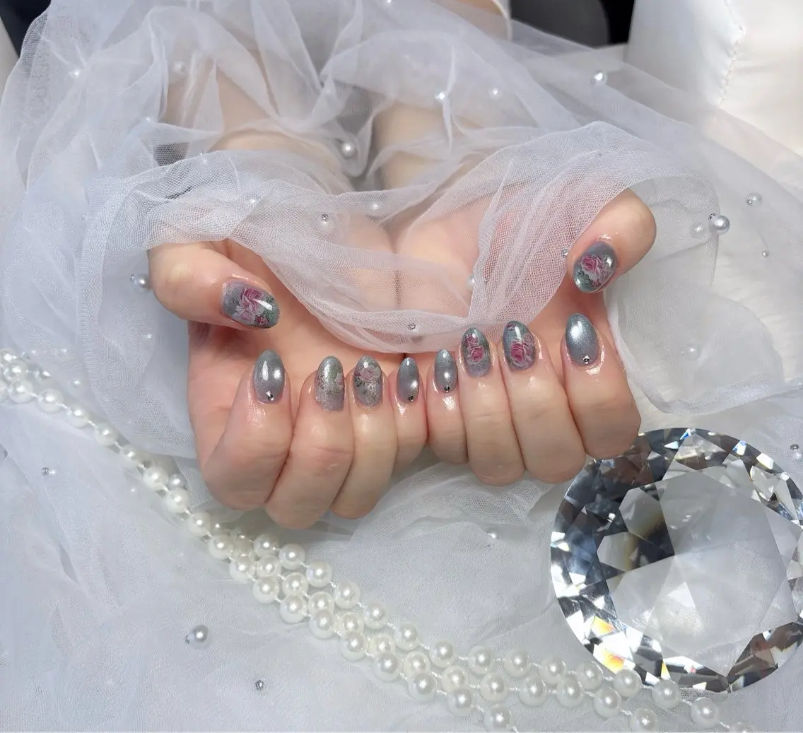 ネイル ハンドネイル EmaNail makiのネイルデザイン