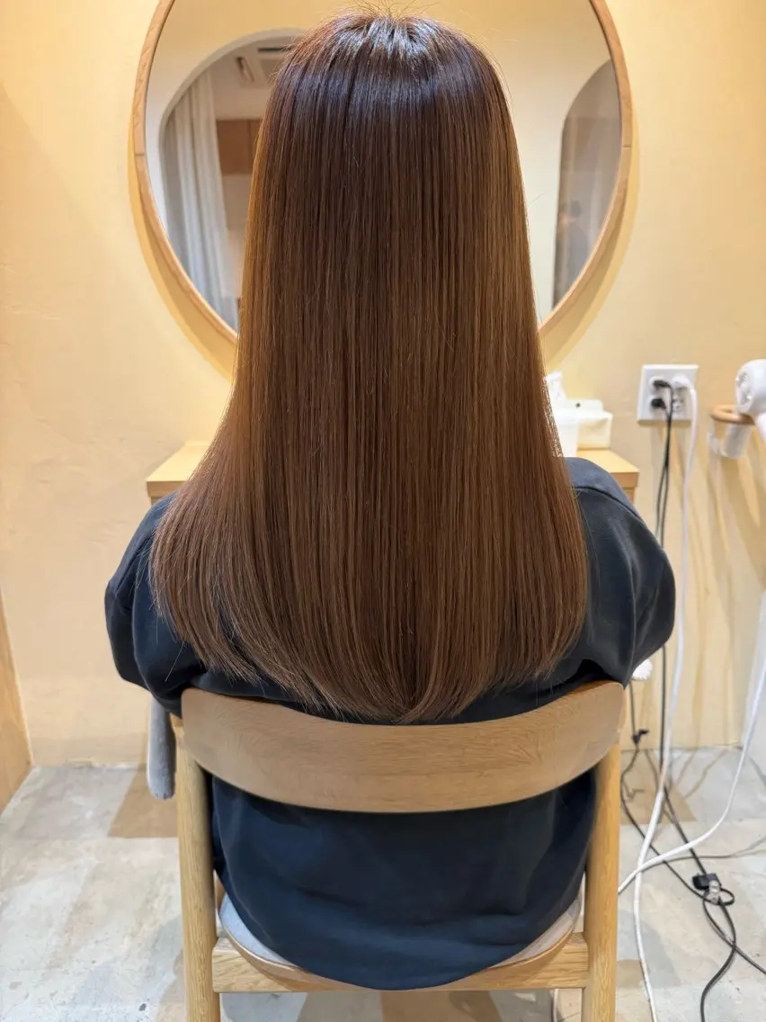 カット，メテオストレート，髪質改善トリートメントの写真