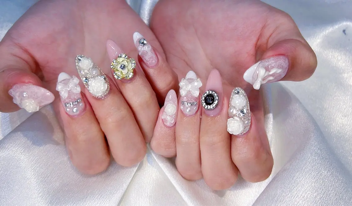 ネイル アートネイル べっ甲ネイル チークネイル 長さ出し フットネイル ハンドネイル ラッキーネイルサロン 西川口東口店のネイルデザイン