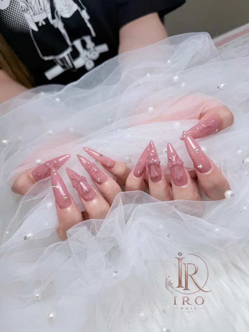 ネイル ハンドネイル IRO Nail Studioのネイルデザイン