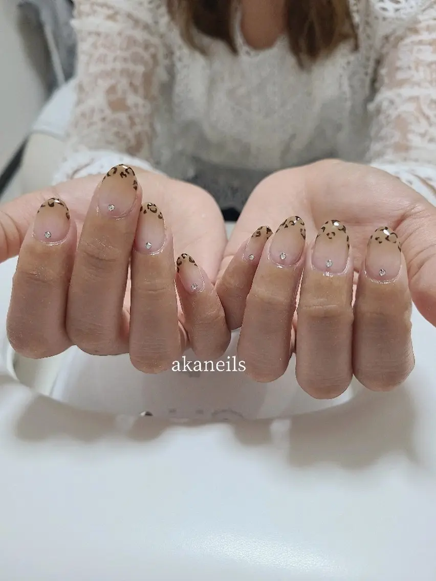 ネイル フレンチネイル ハンドネイル 【akaneils】 アカネのネイルデザイン