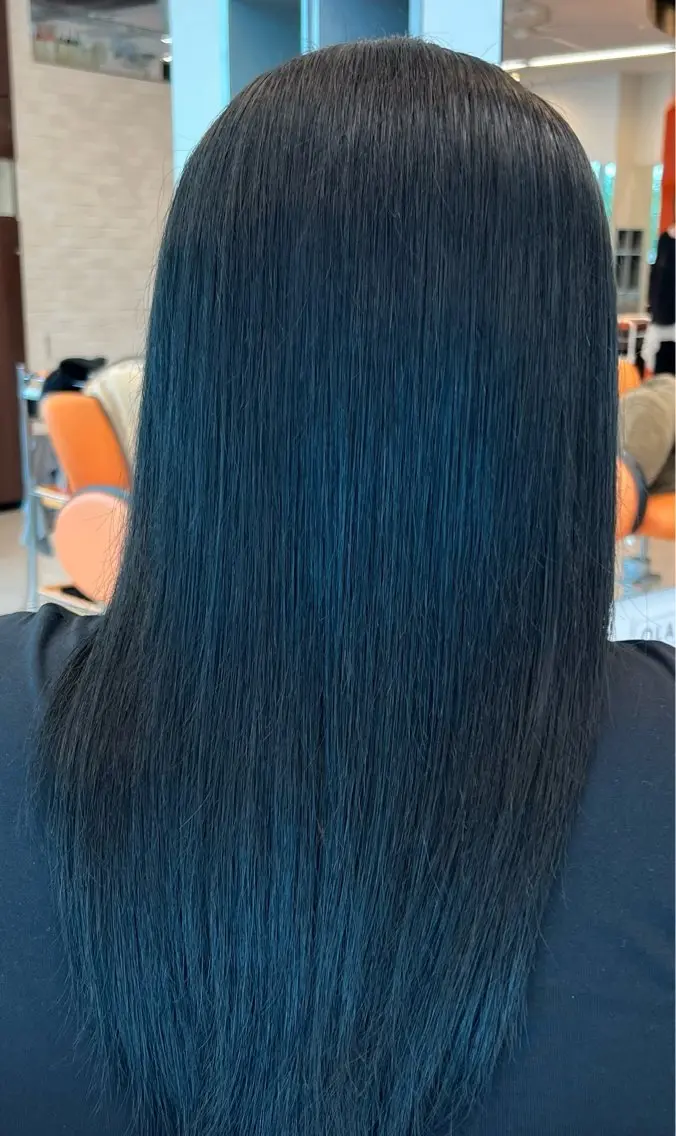 ロング カラー 黒髪 ブルーカラー ブルーブラック 透明感カラー オレンジ ヘアカラー 吉田 亜衣のヘアスタイル