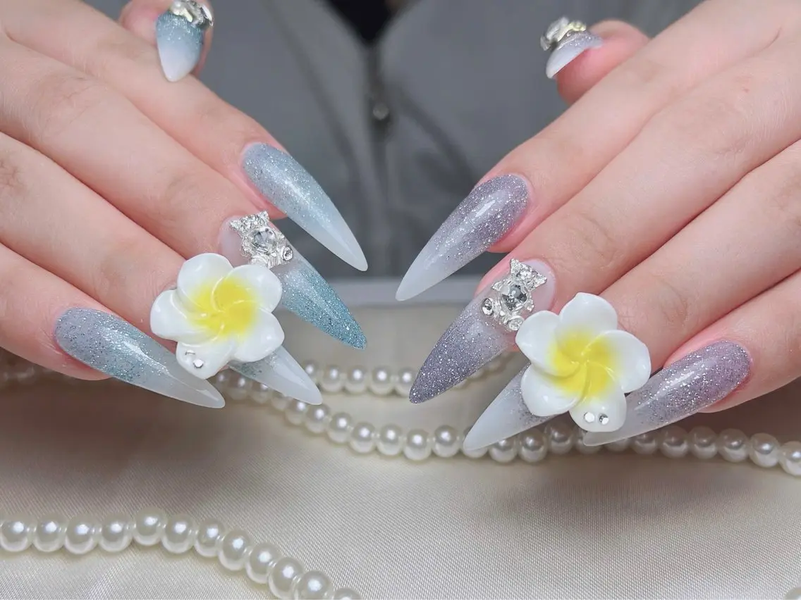 ネイル アートネイル オーロラネイル フレンチネイル ジェルネイル グラデーション Sora nail 長さ出し専門店のネイルデザイン