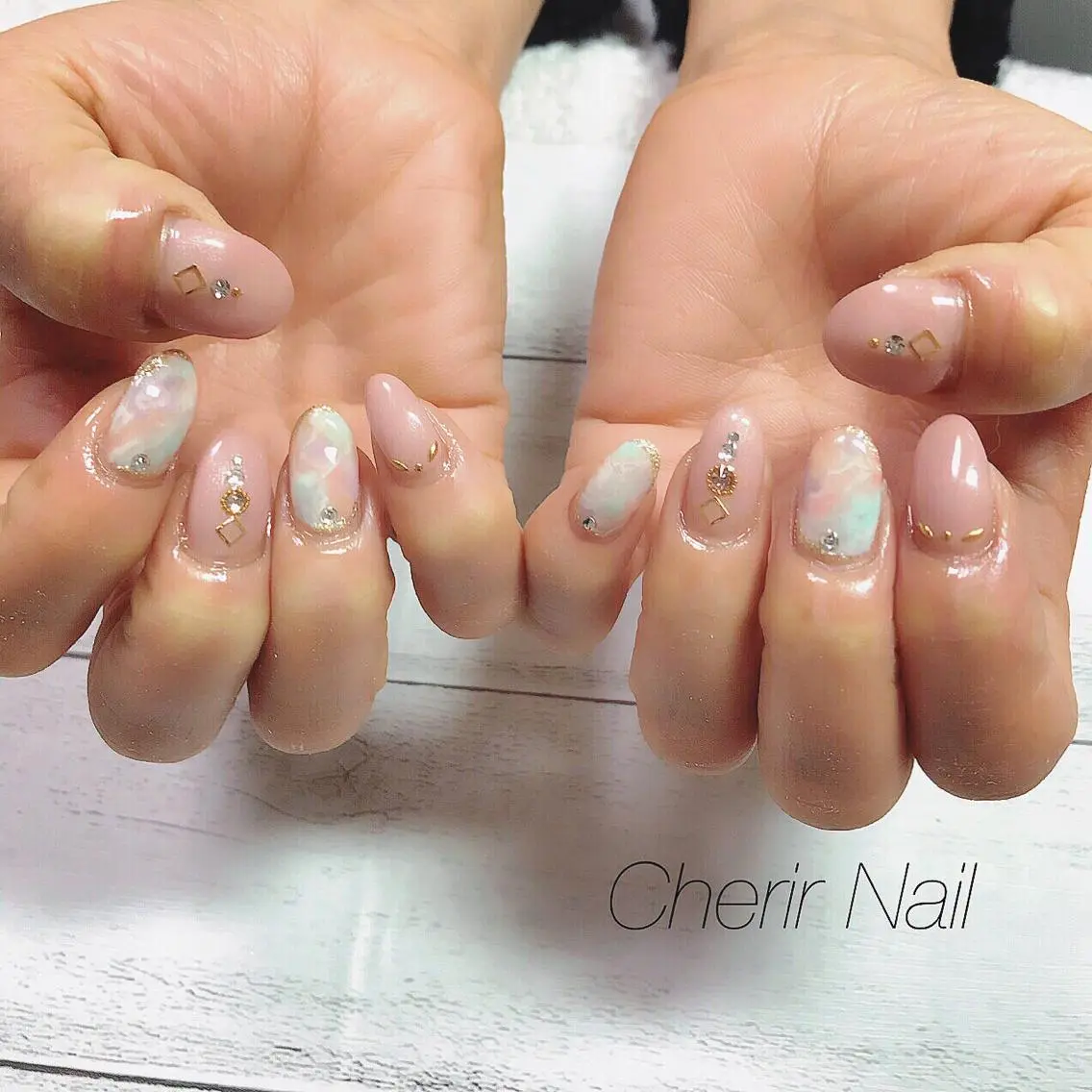 ネイル アートネイル カジュアル 大理石ネイル(マーブル) ニュアンスネイル ピンク Cherirnail kaoriのネイルデザイン