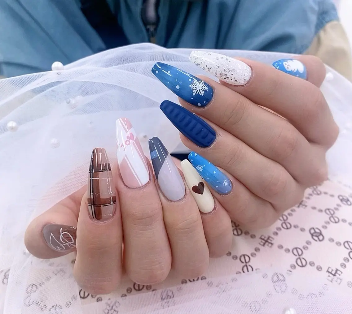 ネイル アートネイル チークネイル 長さ出し フレンチネイル ジェルネイル YK Beauty Salonのマツエク・マツパデザイン