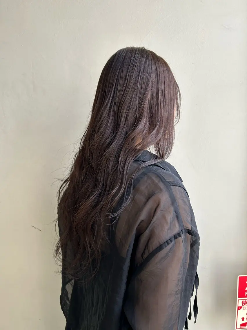 ロング カット ヘアカラー トリートメント 山口 朔弥のヘアスタイル