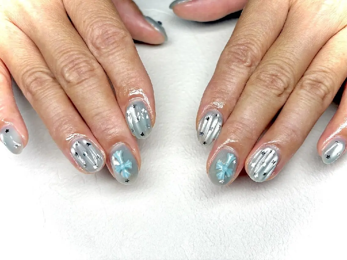 ネイル アートネイル キラキラネイル マグネットネイル ぷっくりネイル ハンドネイル JULIE NAILのネイルデザイン