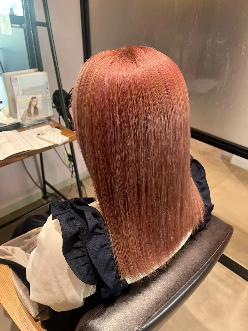 カラー 西原 愛紗のヘアスタイル
