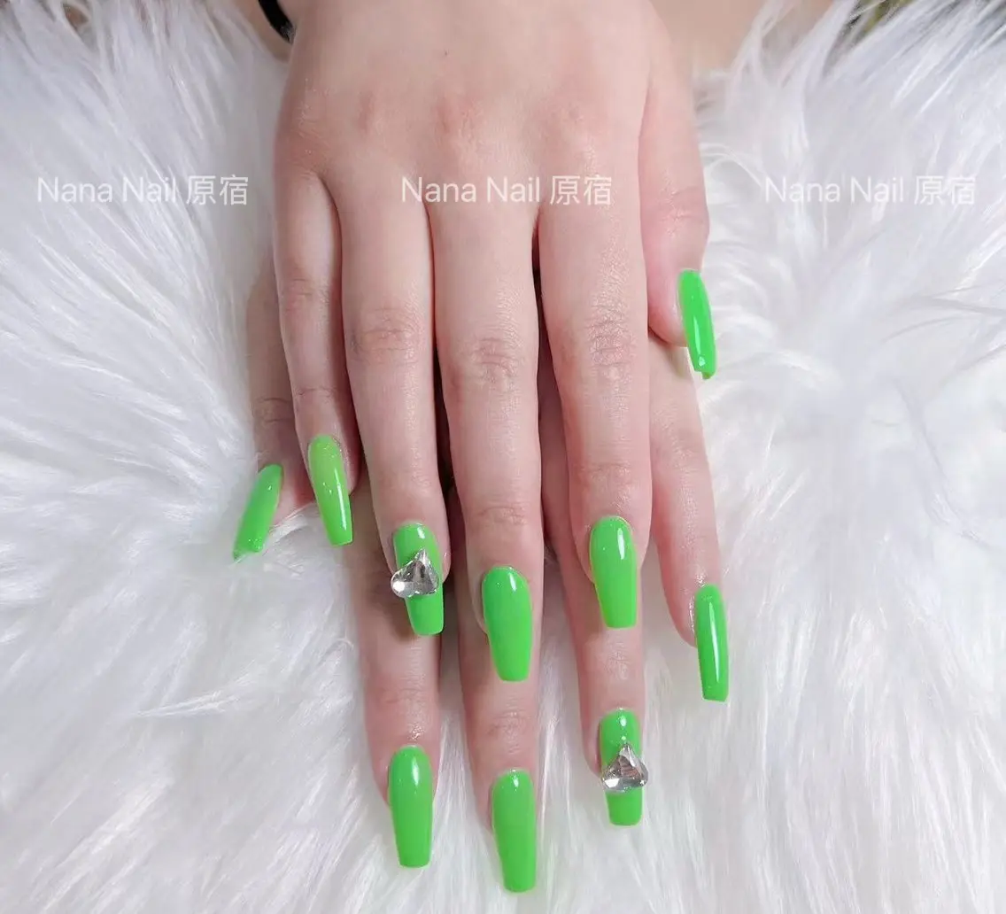 ネイル ワンカラーネイル ハンドネイル Unicorn Nail原宿表参道のネイルデザイン
