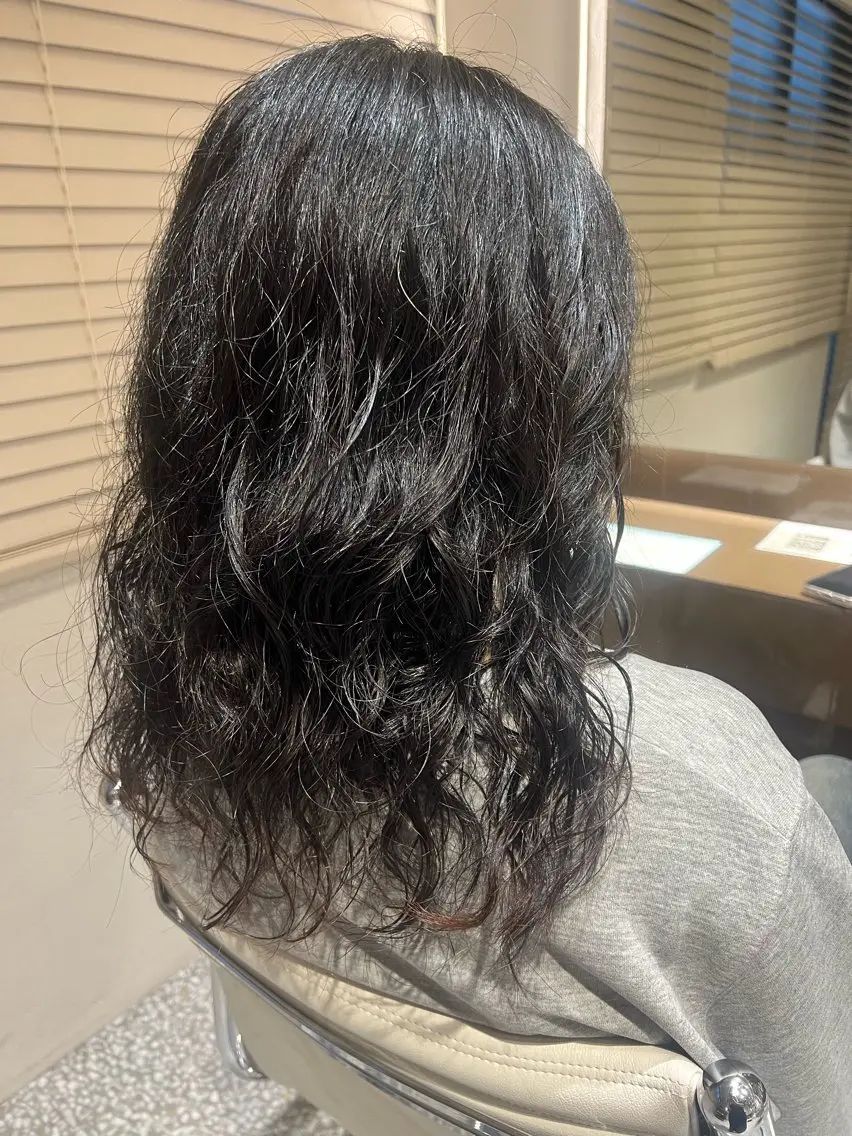 ロング パーマ カット パーマ 脇山 真生のヘアスタイル
