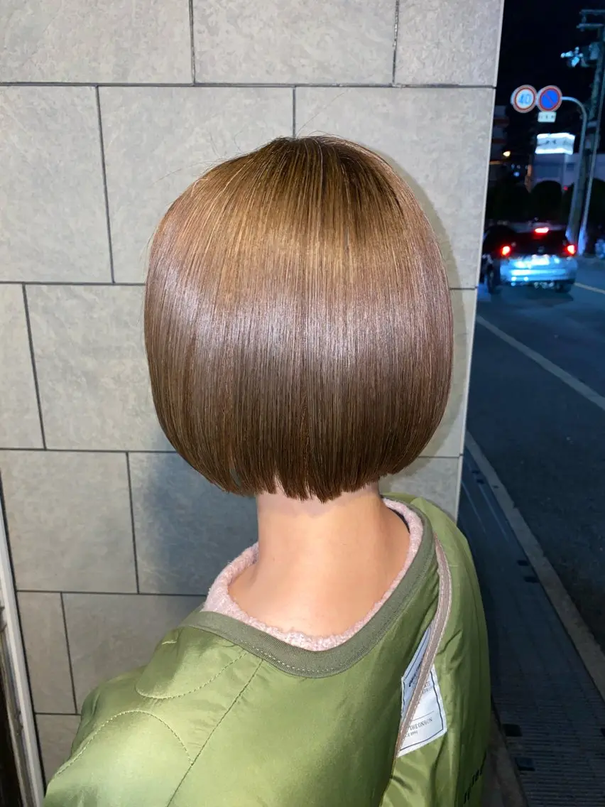 カラー 寺本 玲花のヘアスタイル