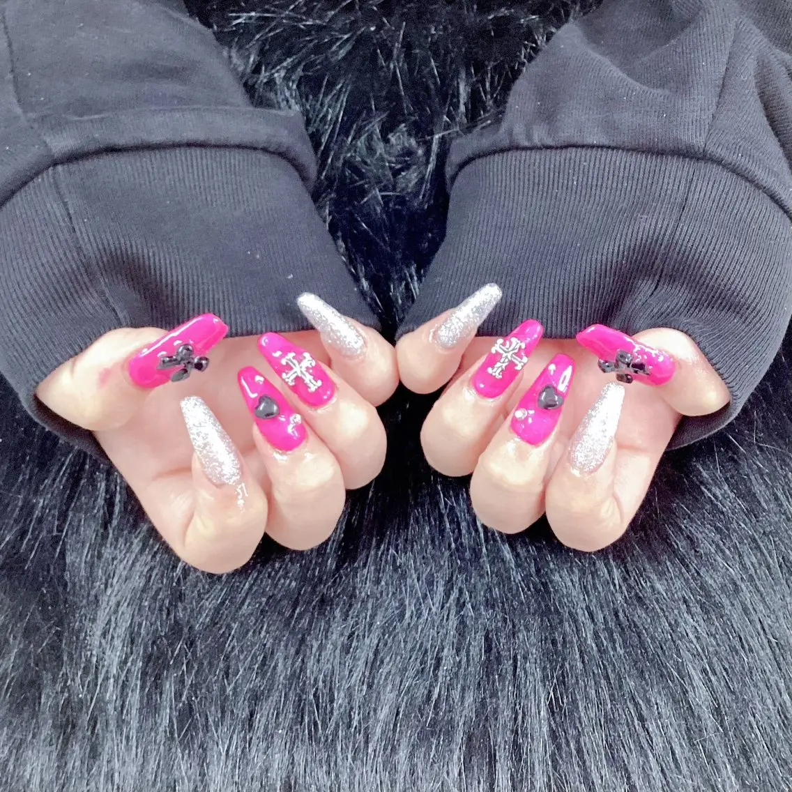 ネイル パーツ全部¥110 サロンミミのネイルデザイン