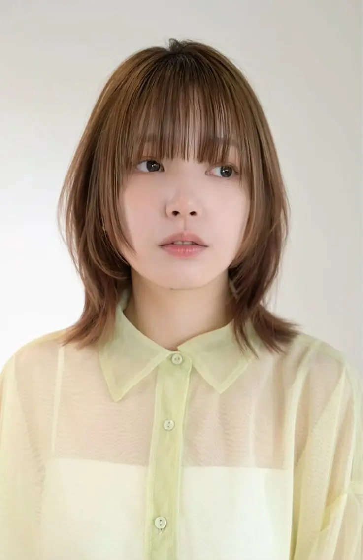 ミディアム 楠原 透羽のヘアスタイル