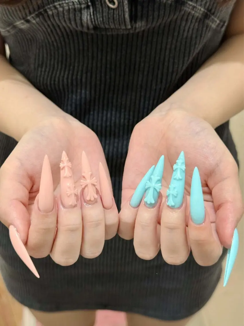 ネイル チークネイル ドット フレンチネイル グラデーション ハート ハンドネイル Julli NailStudioのネイルデザイン