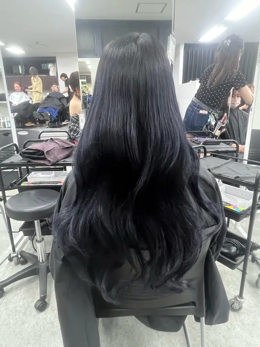 ロング カット トリートメント 艶髪ハイトーンカラー 渋谷🎀ririkaのヘアスタイル