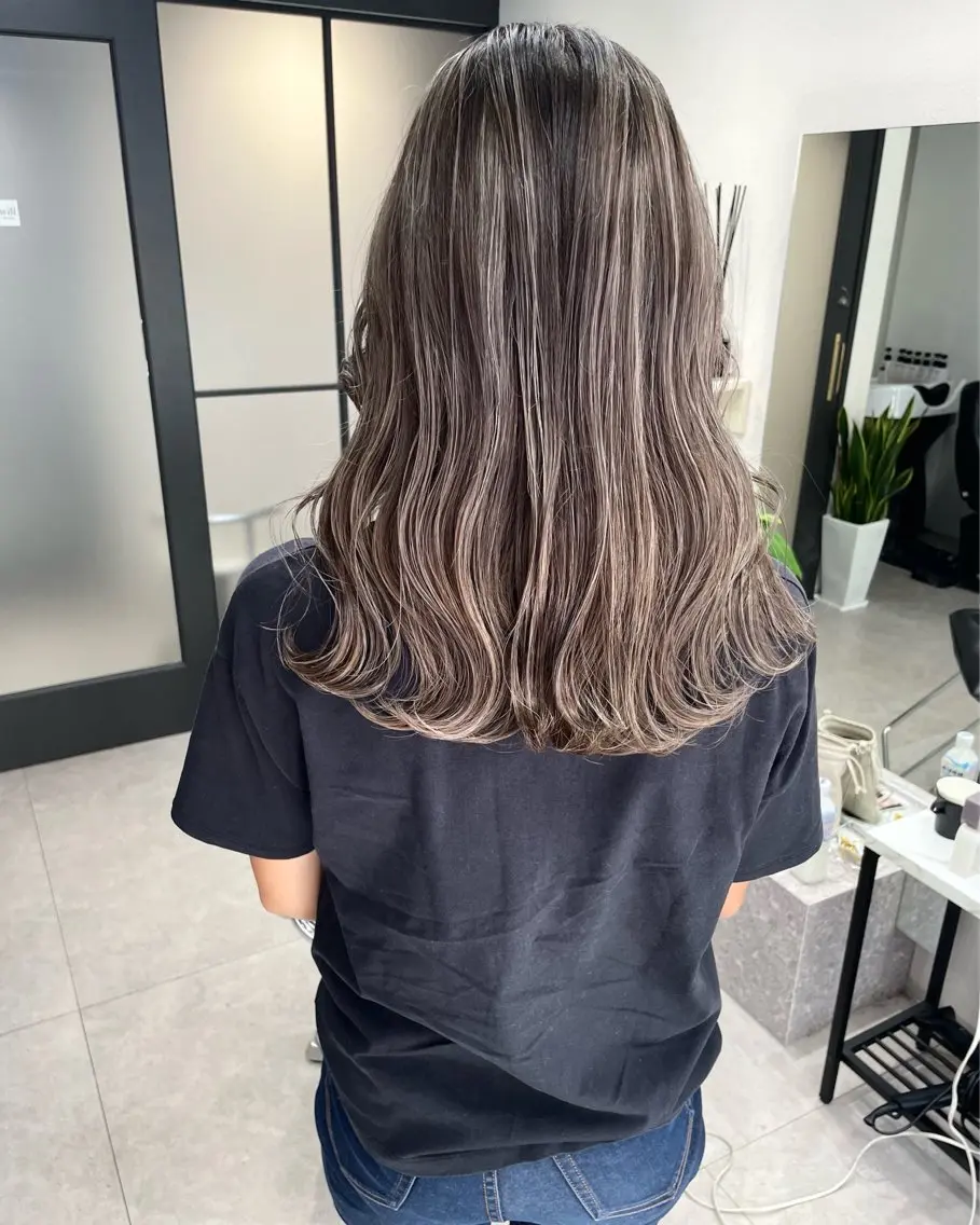 セミロング カラー ヘアカラー 髪質改善will hairdesignのヘアスタイル