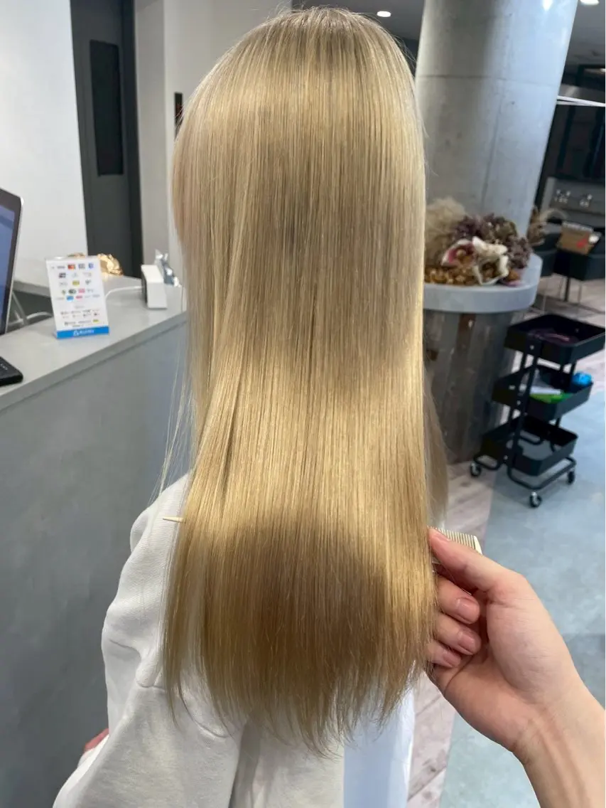 カラー アリサ ✨のヘアスタイル