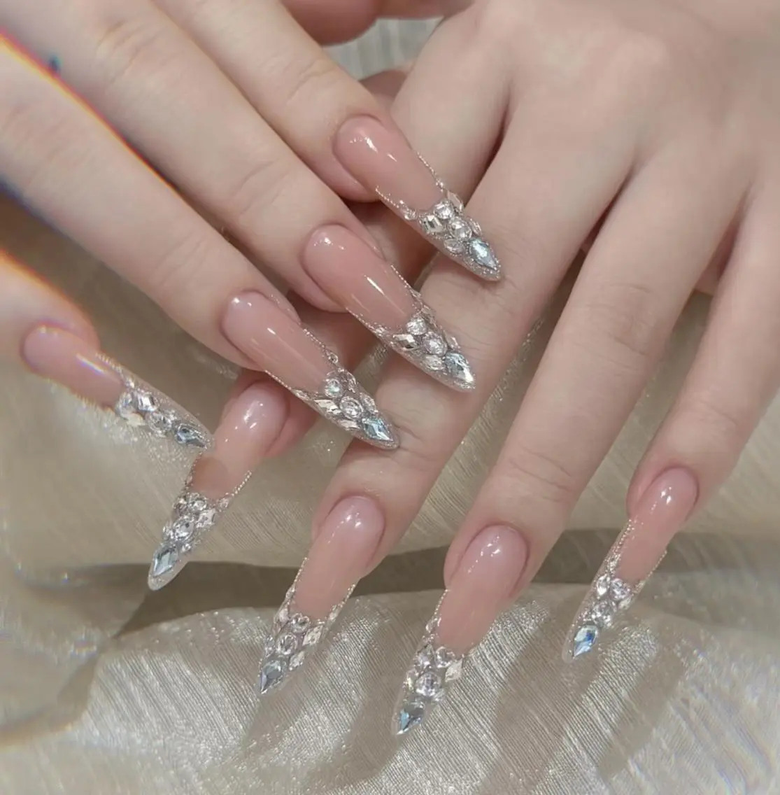 ネイル ハンドネイル 🎀 KiKi_nailのネイルデザイン