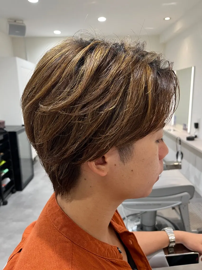 ショート ハイライト カット ヘアカラー 🫧癖毛特化🫧 佐藤樹生のヘアスタイル