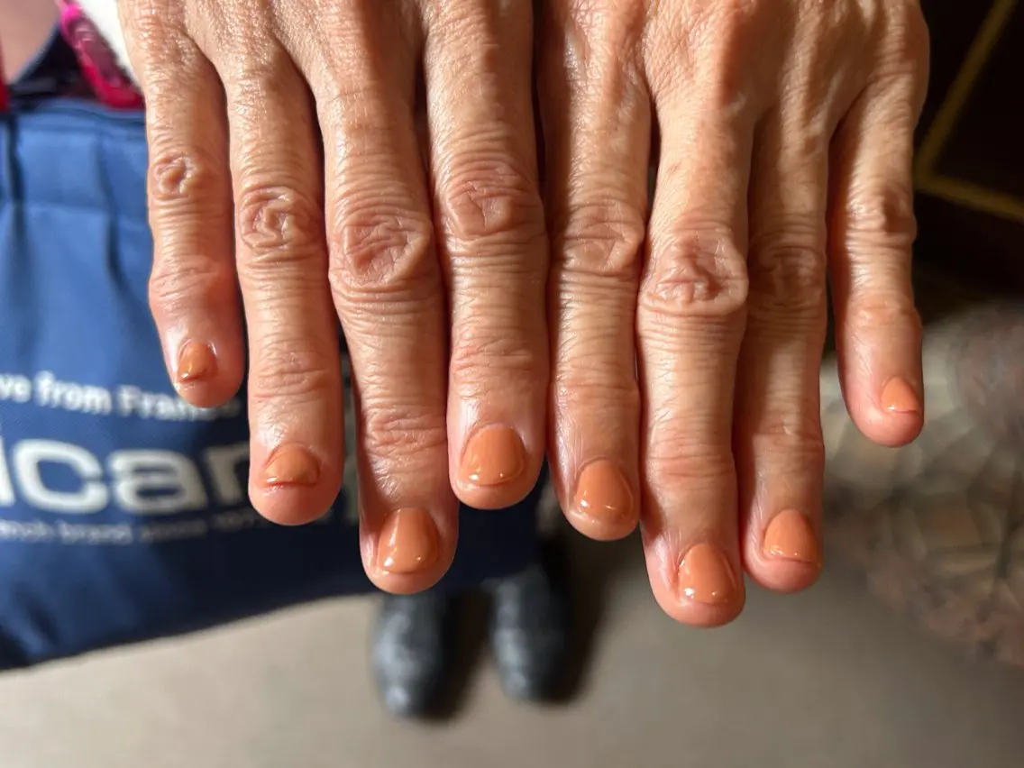 ネイル オーロラネイル フットネイル フレンチネイル ジェルネイル マグネットネイル mogunail &blowのネイルデザイン