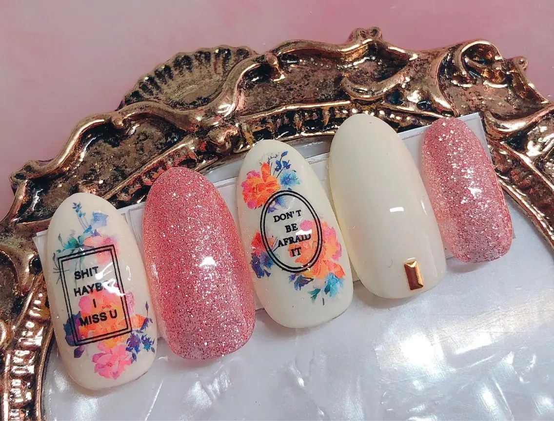 ネイル ハンドネイル CROWN プライベートサロンのネイルデザイン