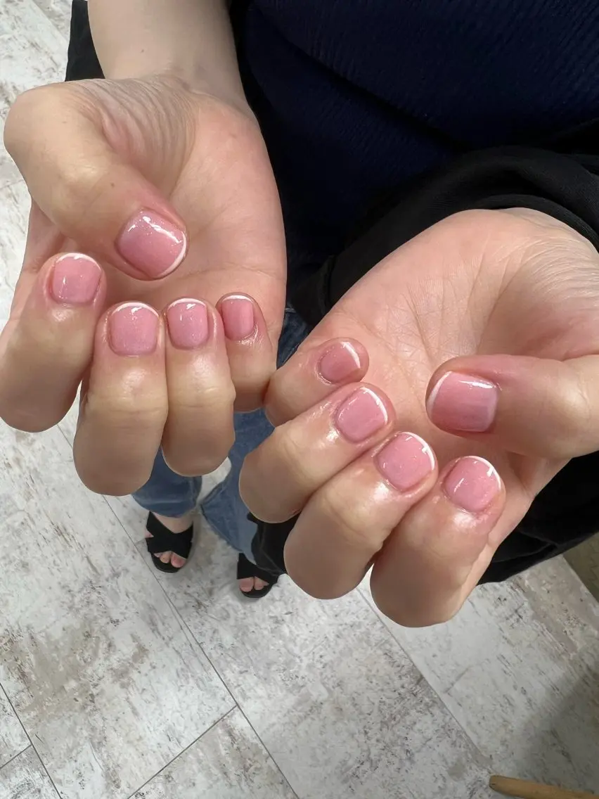 ネイル フレンチネイル 吉田 里菜のネイルデザイン