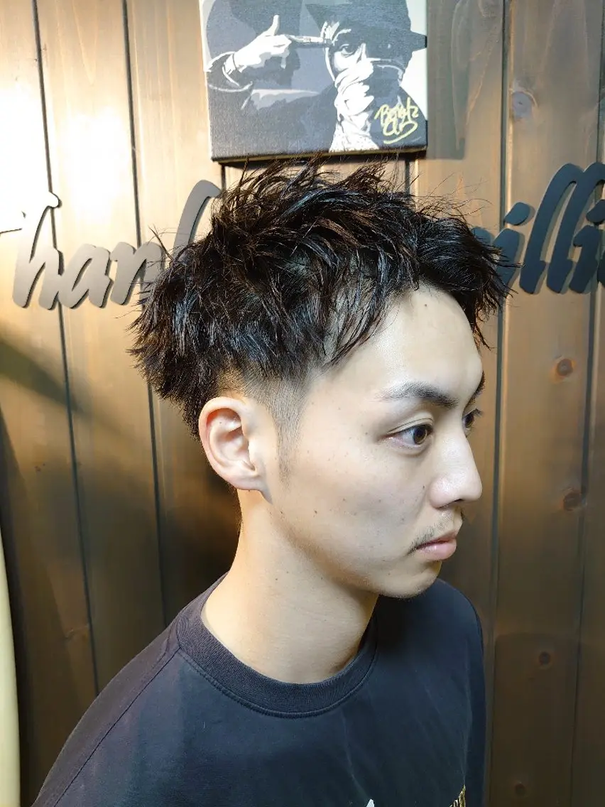 パーマ メンズ メンズパーマ メンズツイストパーマ ツイストパーマ カット 岡林 選のヘアスタイル