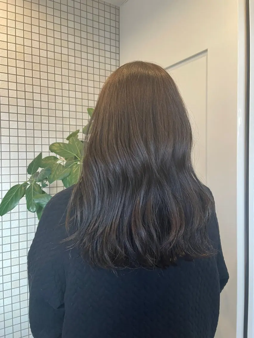 ミディアム カラー ヘアカラー 透明感カラー🪡🤍 nanao🤍🪡のヘアスタイル