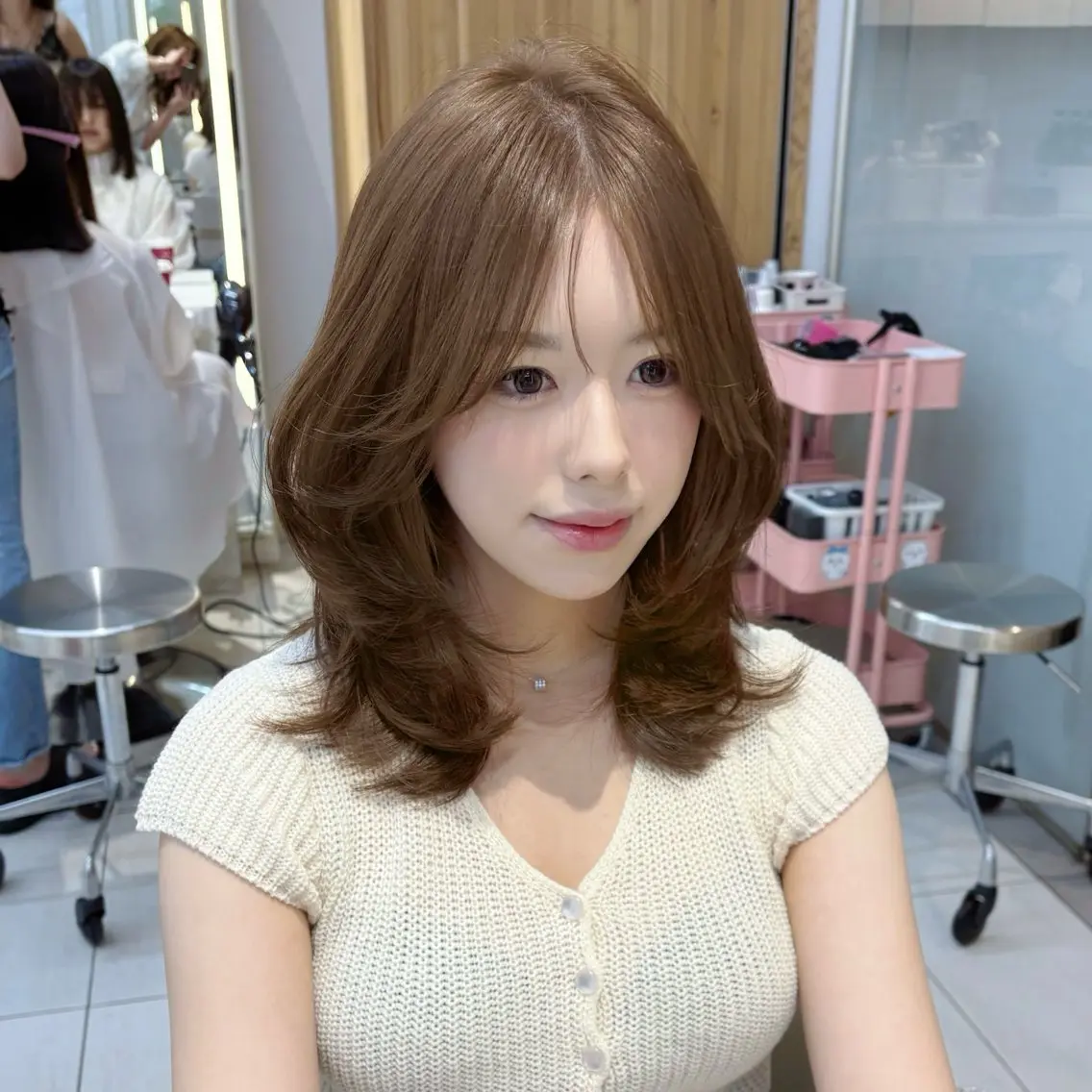 ミディアム カラー カット トリートメント かなこ/ミディアム レイヤー/ワンカールのヘアスタイル