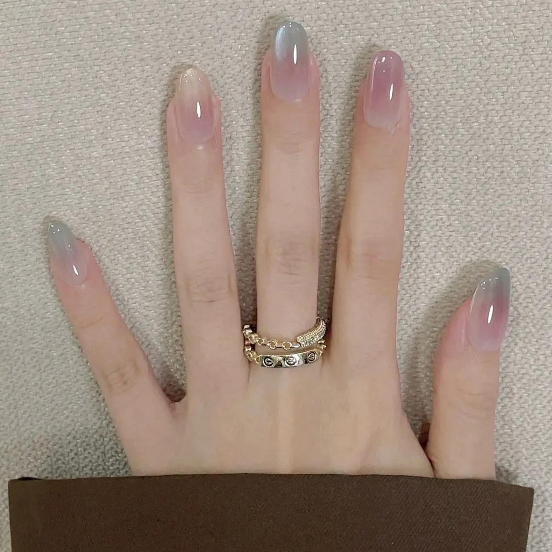 ネイル チークネイル ジェルネイル グラデーション 韓国ネイル マグネットネイル ハンドネイル Blingg NailStudioのネイルデザイン