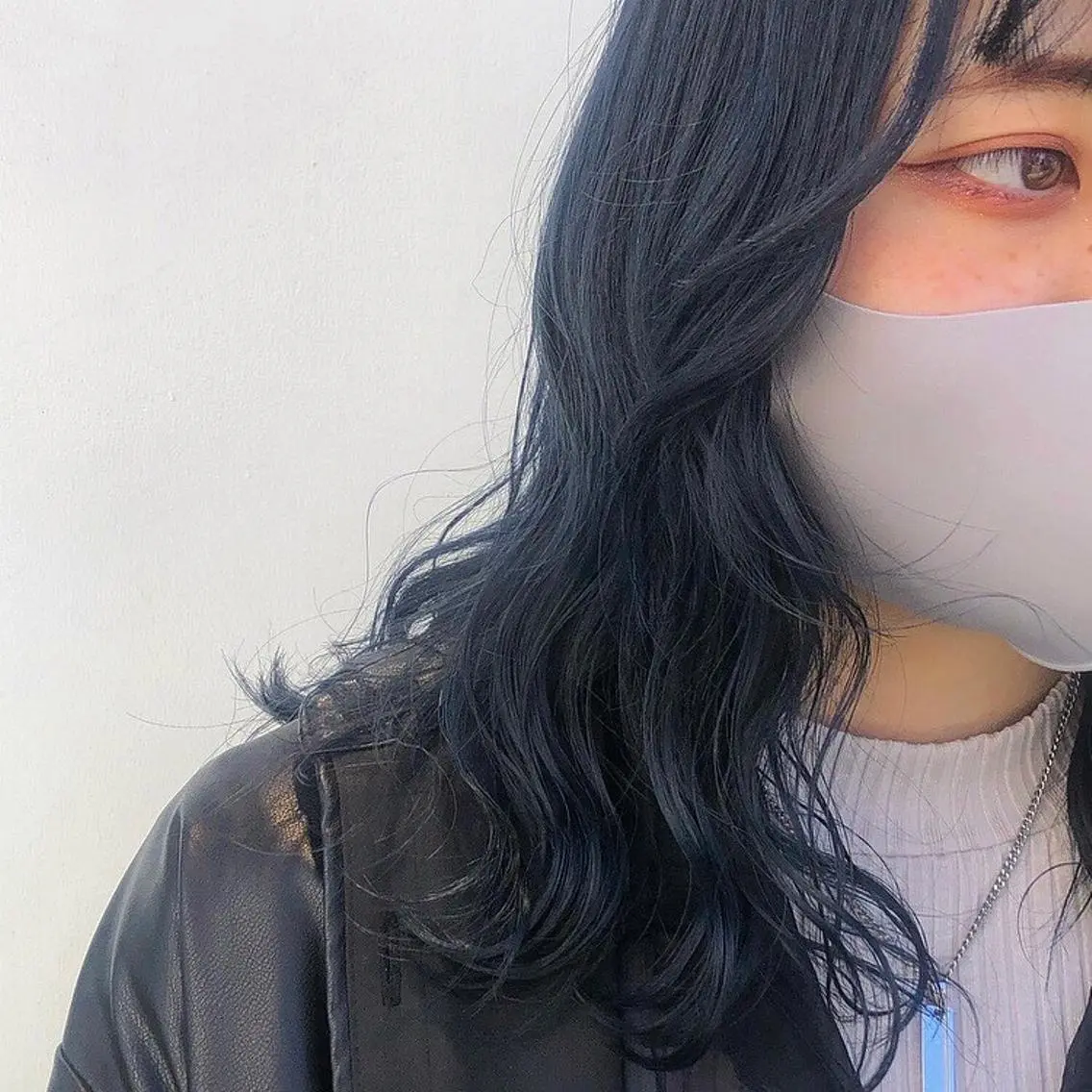 ロング カラー ブルーカラー ネイビーカラー カトウ ユウカのヘアスタイル