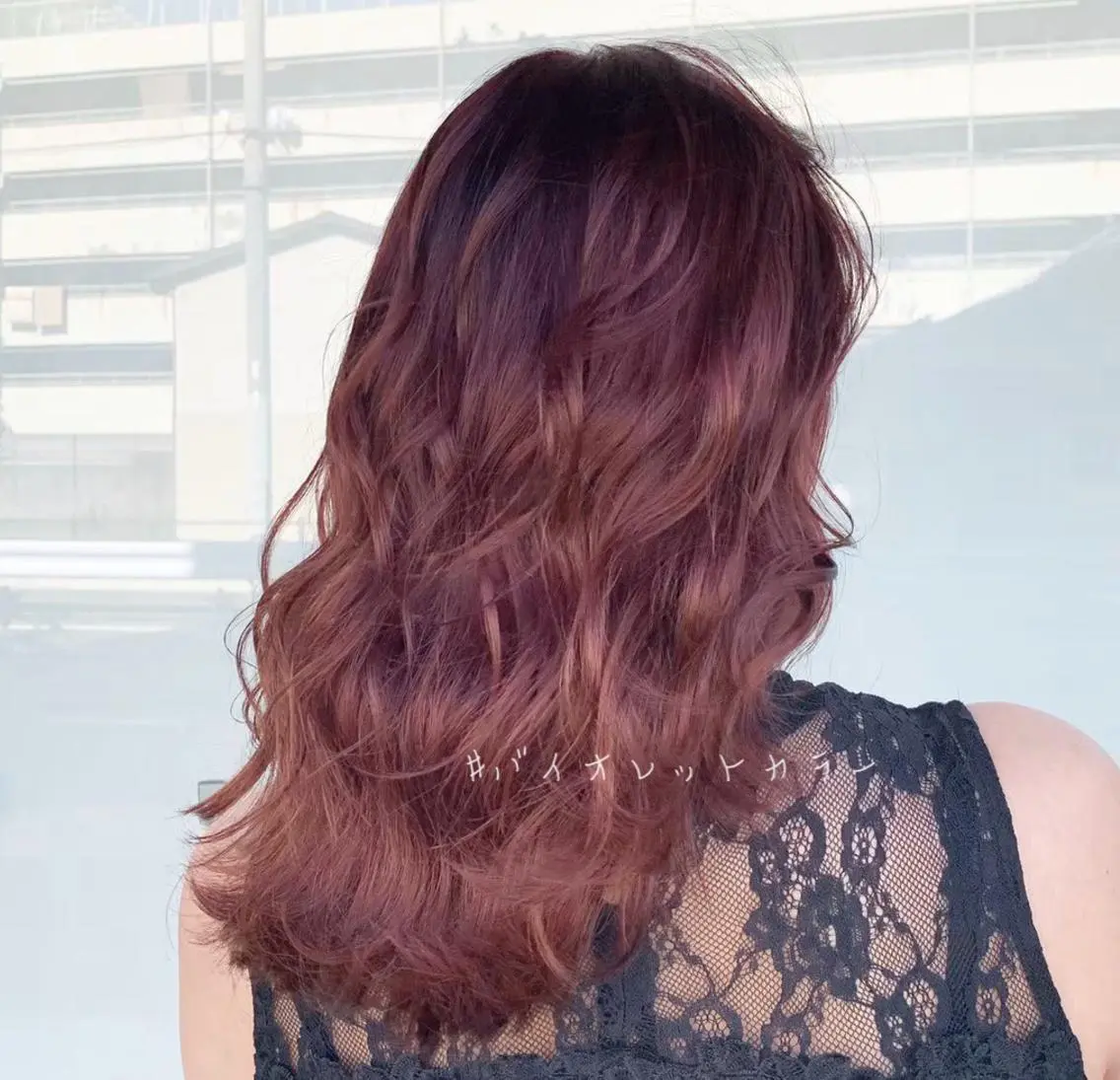 セミロング ヘアカラー レイヤー/艶髪カラー 森本くるみのヘアスタイル
