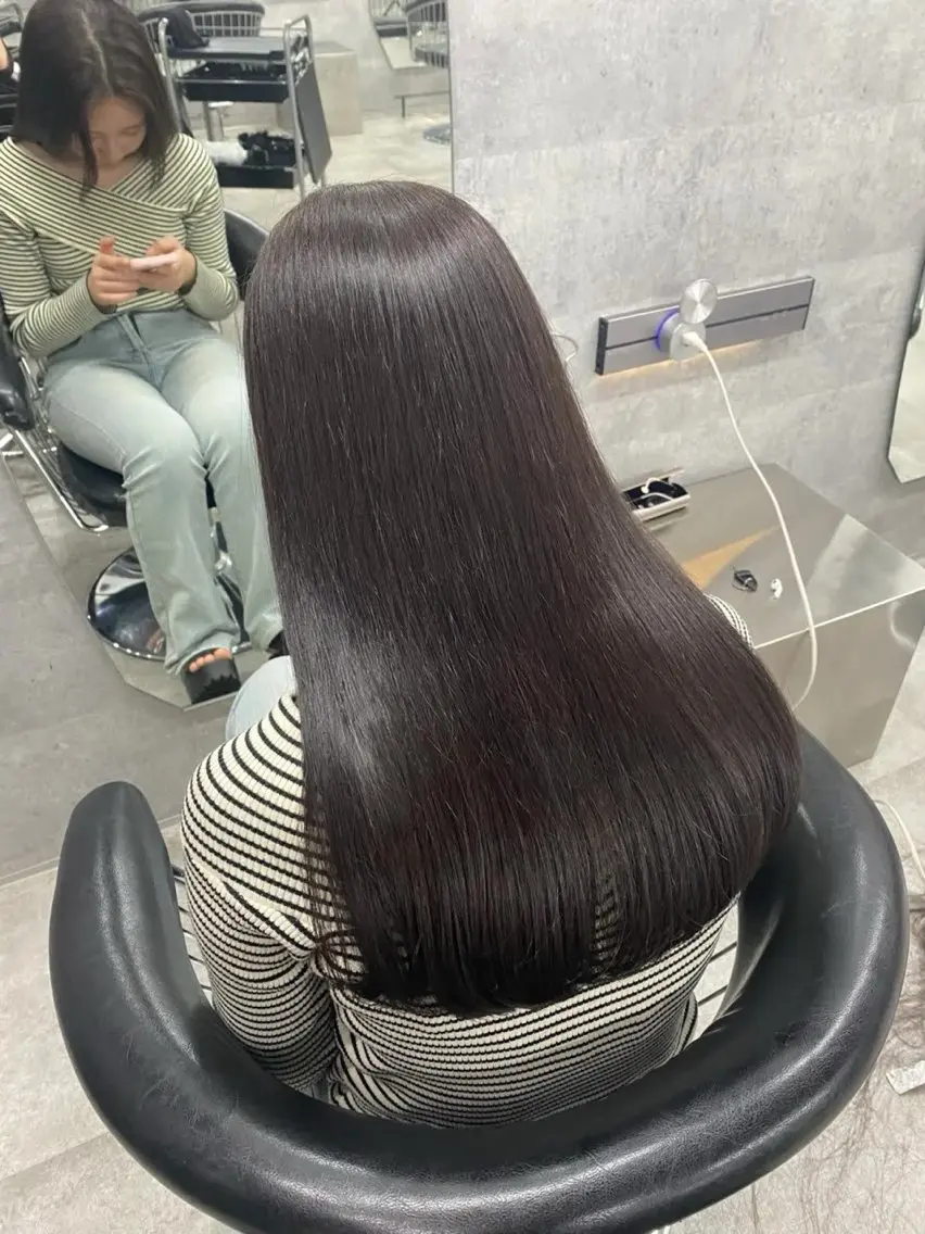 ロング カット ヘアカラー 縮毛矯正 髪質改善ストレート/ 透明感カラー🥣🤍のヘアスタイル