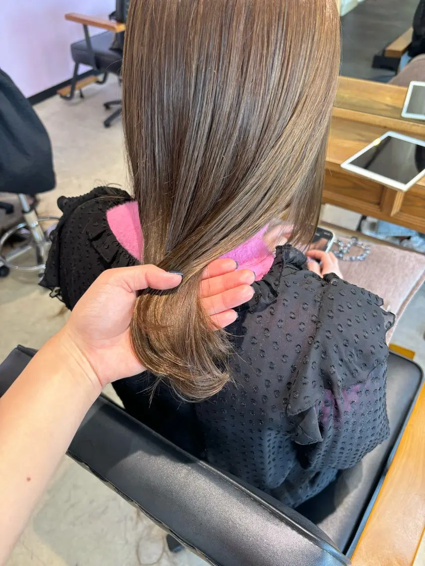 カラー グレージュ オリーブグレージュ オリーブグレー MATTY azusaのヘアスタイル