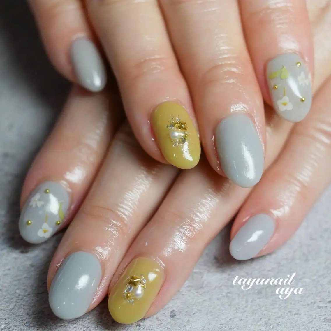 ネイル アートネイル ブルー フラワーネイル ジェルネイル パラジェル ネイルサロン 【たゆnail】のネイルデザイン