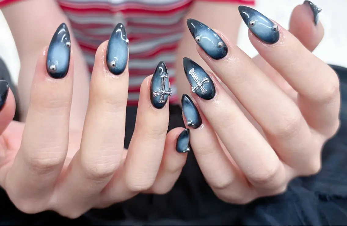 ネイル アートネイル ジェルネイル マグネットネイル Lu nailsalonのネイルデザイン