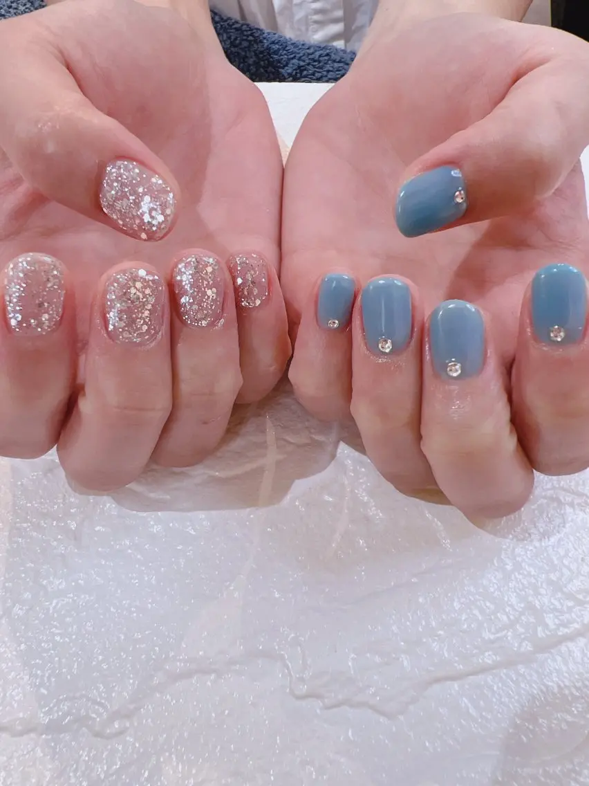 ネイル ワンカラーネイル ストーンネイル ハンドネイル BLUME yukiのネイルデザイン